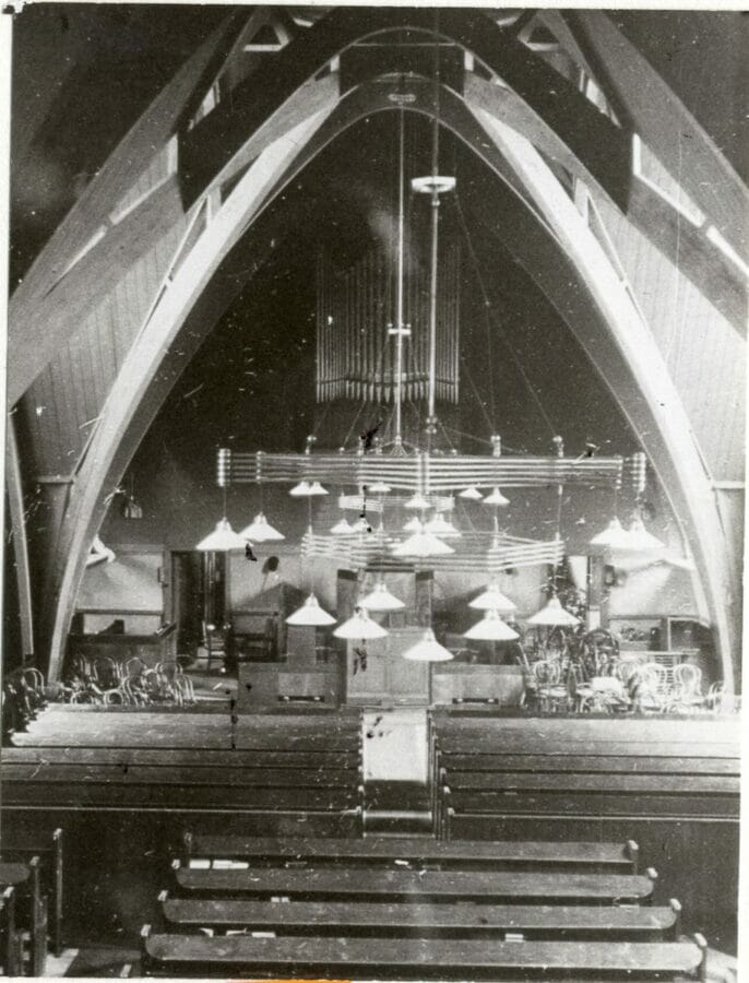 1032 06 Maranatha kerk op het Mosplein, interieur met orgel.